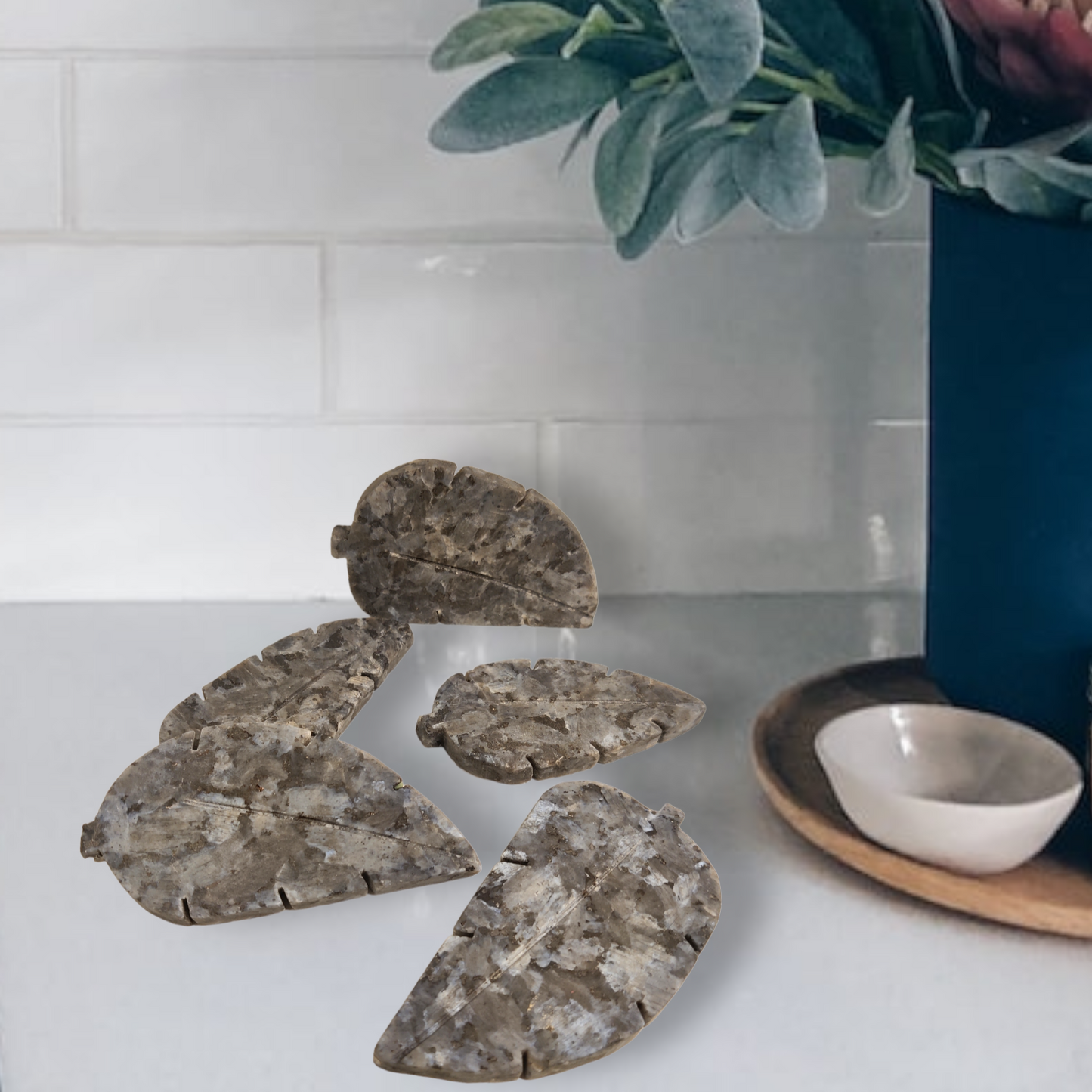 Larvikite Leaf